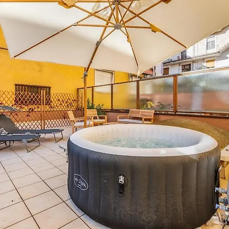Cinema Airport 6 Minute Warmed Idropool And Patio Bergame